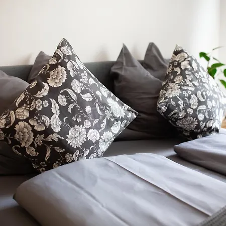 Fullhouse - Halle - F38 - Nespresso - Smarttv